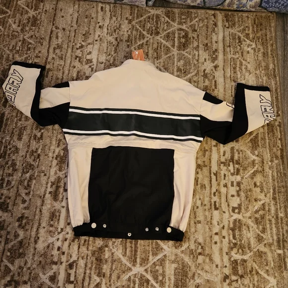 Jacket - Picture 3 of 3